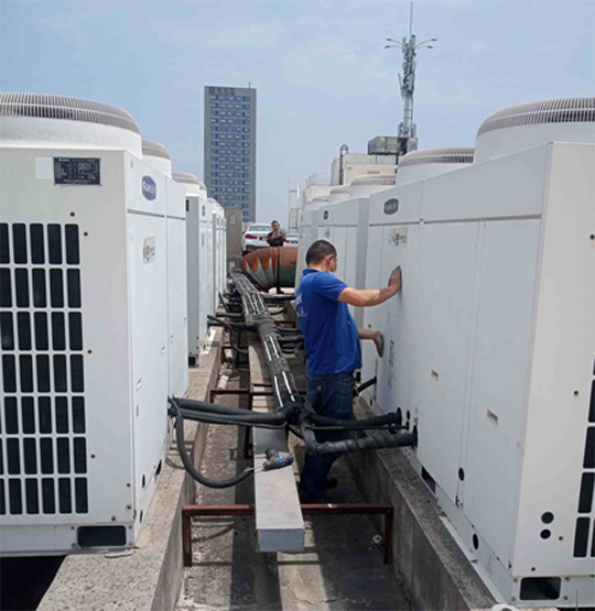 卡若中央空调制热和不制冷系统维修方法